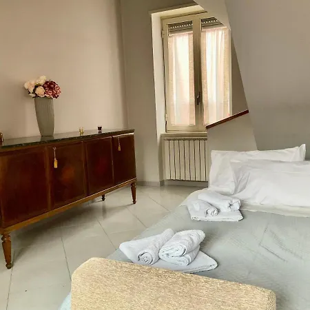 Casa Scugnizzella Апартаменты *