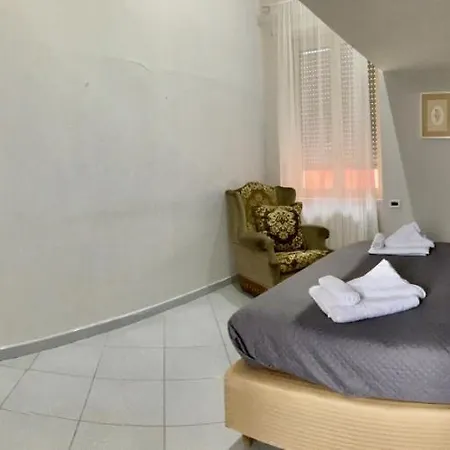 Casa Scugnizzella Неаполь