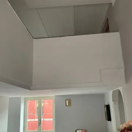 Casa Scugnizzella * Неаполь